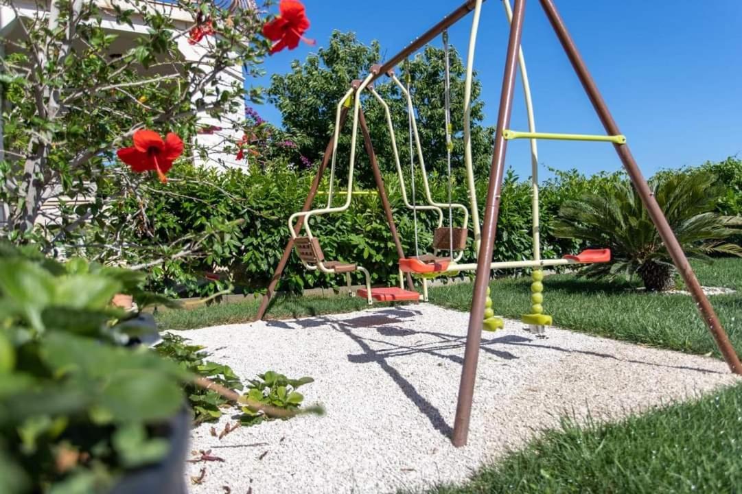 Villa Apartments Brecic 2 Kaštela Exterior foto
