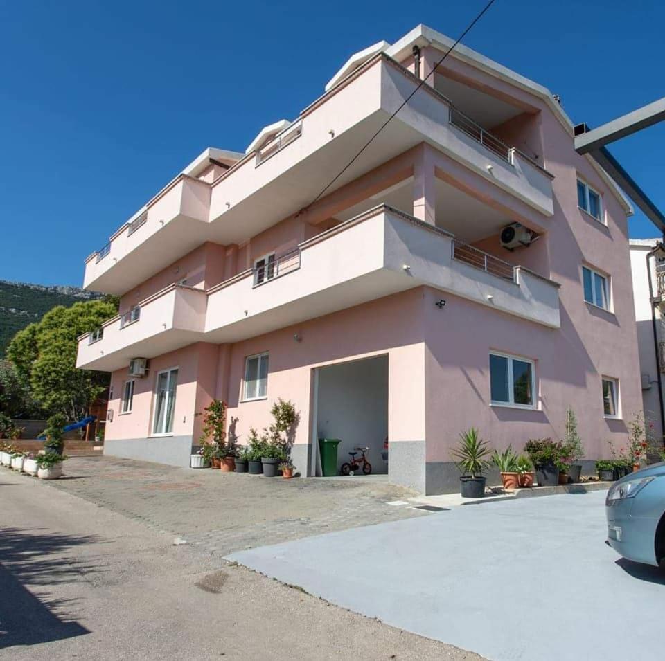 Villa Apartments Brecic 2 Kaštela Exterior foto